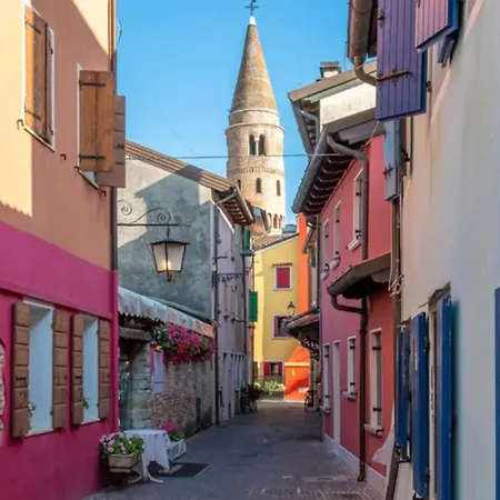 Functional Flat In A In アパート *