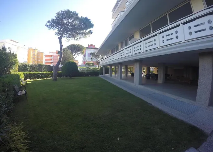 Functional Flat In A In * Caorle